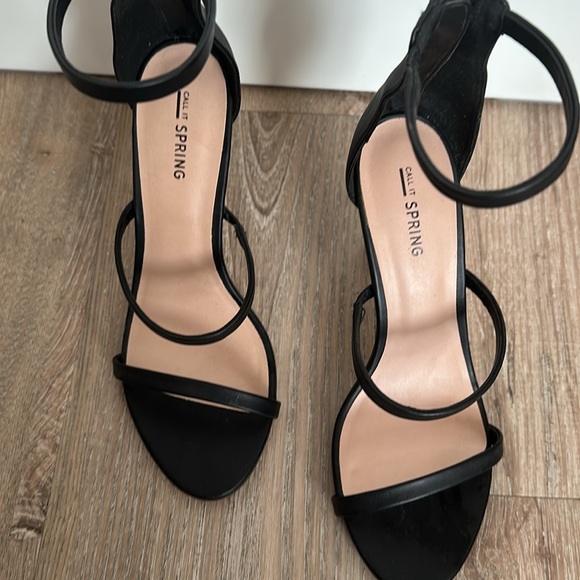 SPRING heels - Picture 2 of 4